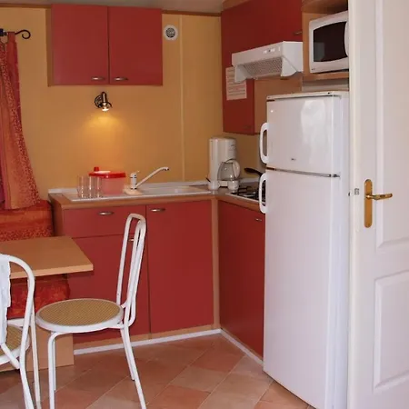 Camping La Pinatelle Saint-Auban  Room photo